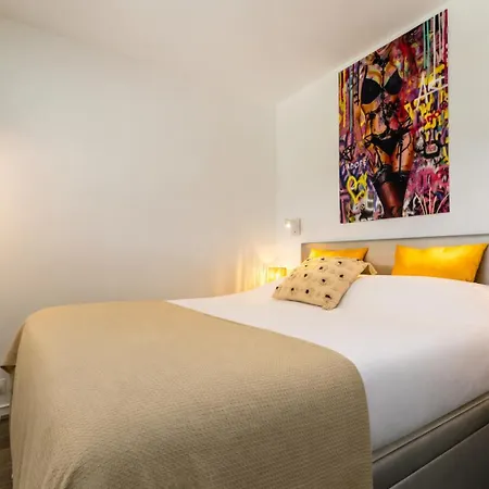 Apartment Urban Muse - Cosy - Terrasse - Port Nature Village Naturiste - Parking *